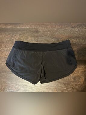 Lululemon Speed Up shorts Low Rise 2.5 inseam
